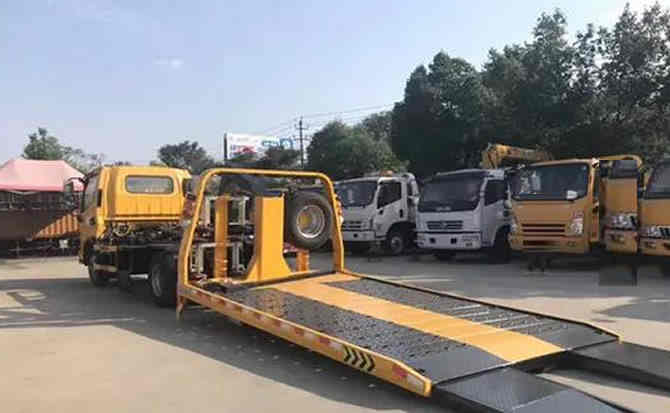 泸县汽车中途维修案例